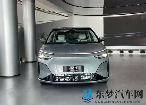 35 万起拿下国内续航最长大七座！小鹏 X9 增程版等还是直接冲？-2