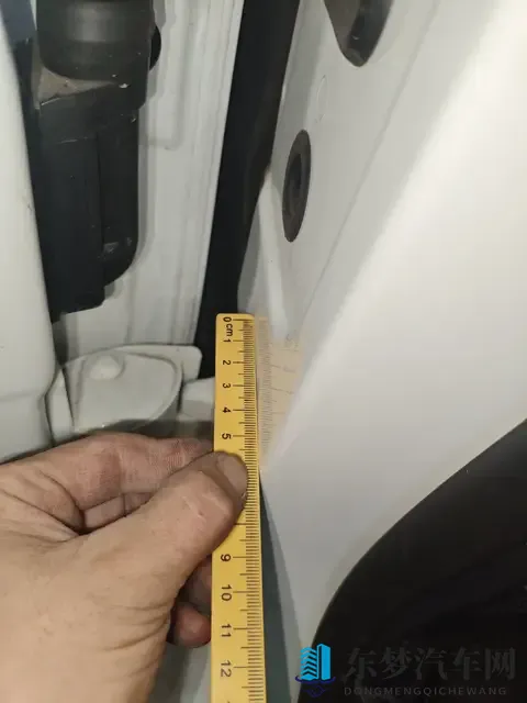 十年老友价,10万拿下准新一手奔驰C级-2