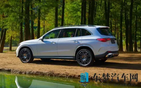 奔驰GLC降价了，宝马奥迪慌不慌？豪华车也卷起来了-1