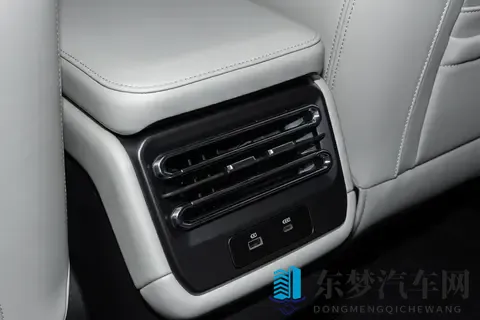 15万想兼顾通勤、露营与越野？捷途山海T1：这台方盒子SUV全搞定-2