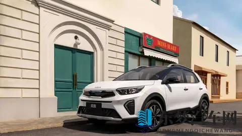 起亚小型SUV新款奕跑上市，顶配车型补贴后售价648万元-2