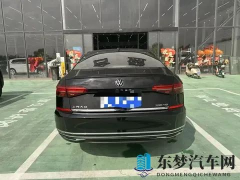 21年帕萨特，330TSI豪华版，一手准新，12万不到家用正合适-2