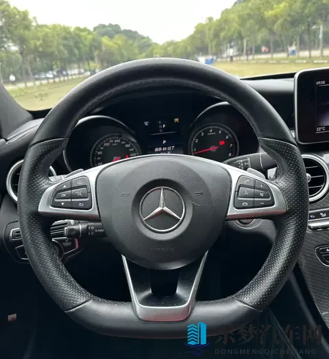 二手奔驰C级：18年运动版，11万多体验豪华品牌！-1