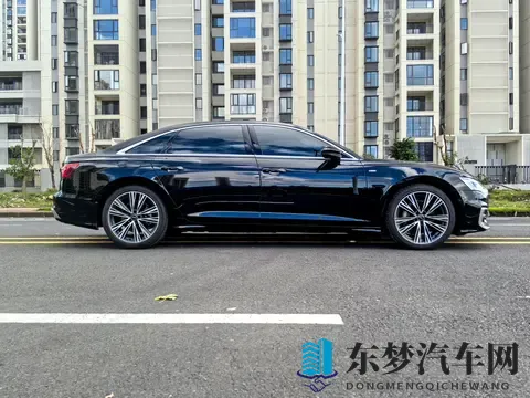 30万拿下准新奥迪A6L，一手车况，商务家用都合适！-1