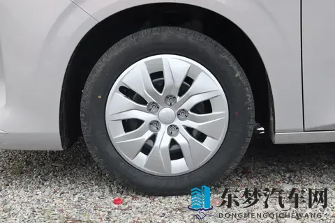 五菱星光 730 2025 款解析：7 万级真 7 座 MPV 的均衡之选