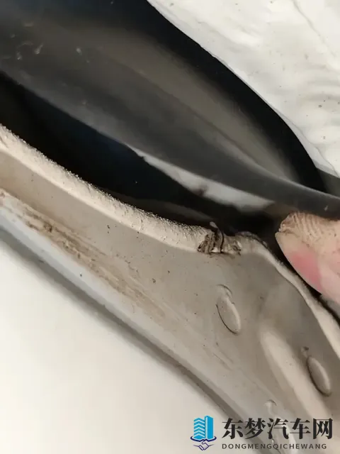 智美超能奕派eπ007+“满配出发”，年轻人又有好选择