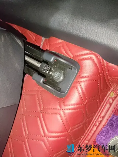 省油耐用还保值,准新丰田凯美瑞,15万家用代步优选!-1