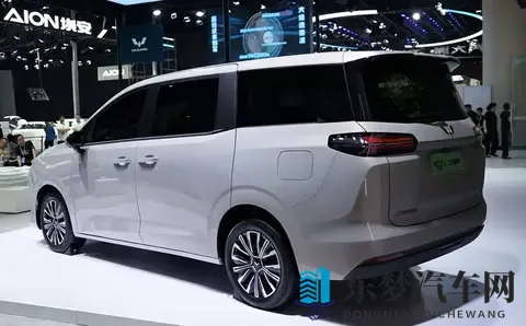 五菱星光730将于11月份上市：多动力选择-2