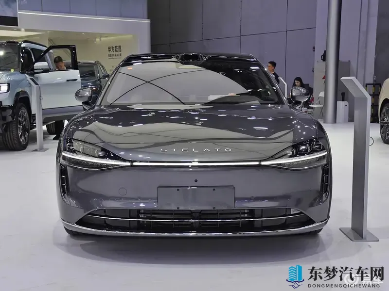 新款享界S9预售,网友称其为纯电版“帕梅”的接班人-1