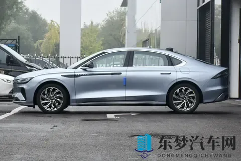 林肯Z购车终极指南：全系配置差异解析，精准选车不踩坑！-1