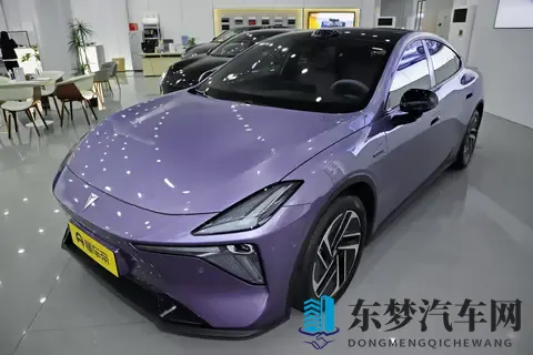 开过深蓝L06之后，我劝你别光看配置表，很多地方都挺香-2