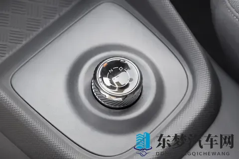 燃油_纯电_增程三动力可选，新款五菱宏光家族将于11月10日上市-3