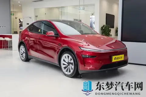 续航821公里！特斯拉ModeIY“王炸”版来了，对手压力山大-1