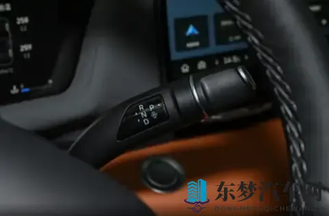 奴役狂虐狂虐狂暴虐狂虐：极度压迫与残酷折磨的连续暴行