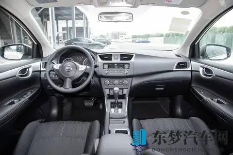 8万预算买燃油轿车，能看的就这三款-2