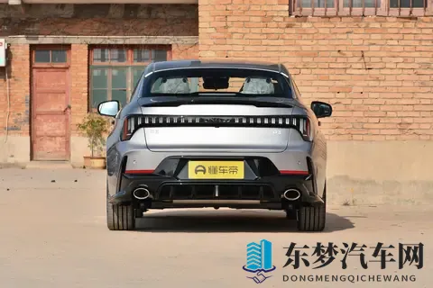新能源这么火，燃油车还能有惊喜？第三代领克 03 还真行！​-1