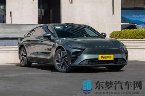 11月买车正当时！超能智享美学轿跑星纪元ES，该买的版本都在这儿-3