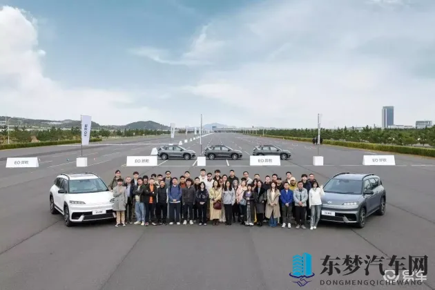 7天魔鬼憋尿计划表连着的：挑战极限！汽车驾驶新挑战引关注-1