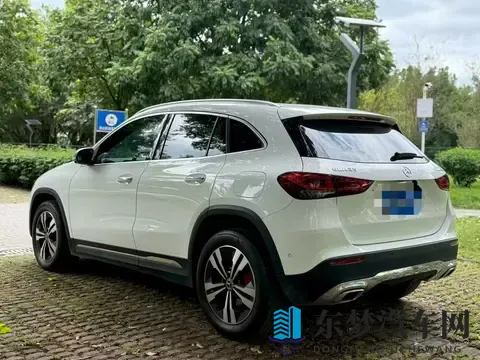 12万多拿下白色奔驰GLA，2020年上牌，圆你奔驰梦？-3