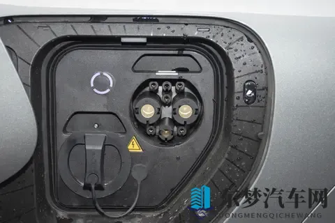 2025 款星纪元 ET：豪华安全大五座 SUV 11 月权益在 适合家用-1