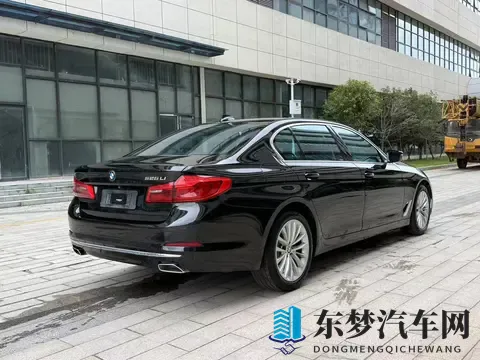 20万拿下行政级座驾，20款宝马525Li豪华一手车-2