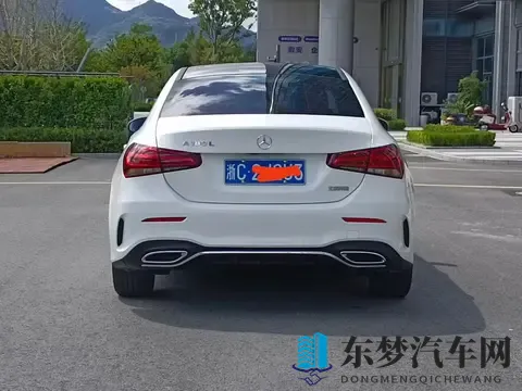 11万多拿下白色奔驰A级，精致代步一手车之选-2