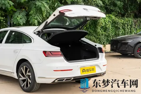 大众CC 2026款，四款配置详解，有哪几大优势？-3