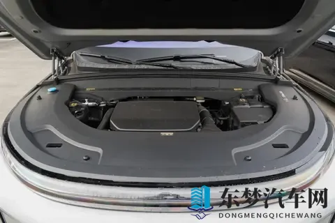 同为国产新能源车，问界M7和理想L7，谁更胜一筹？-3