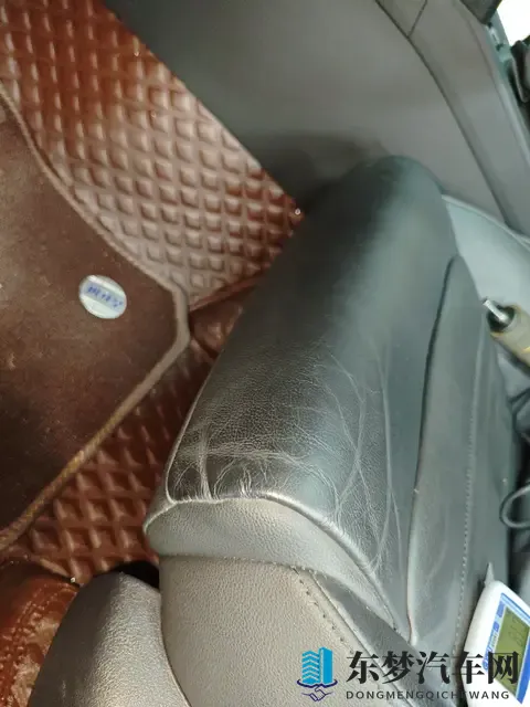 10万多拿下大众迈腾，28万公里一手车况值不值？-3