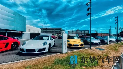 保时捷的 “中国马拉松”：口号跑在前，销量追在后！韭菜不多了-1