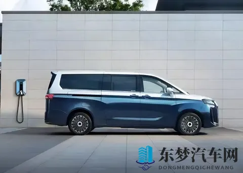 全新M8预售，中大型MPV1698万起！厂家：15万价格，30万享受-1