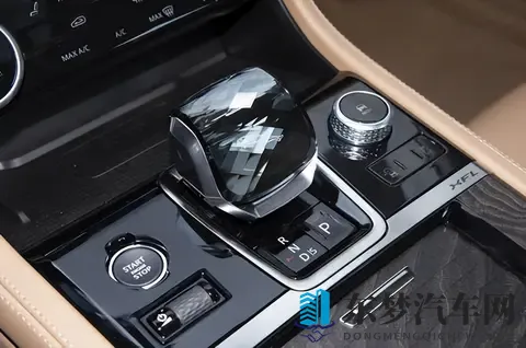 43 万豪车现卖 20 万还滞销！国产新能源把豪车价打 “崩” 了-2