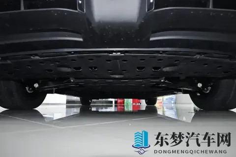 深蓝L06 2026款560Ultra激光版：均衡配置，值得一看-1