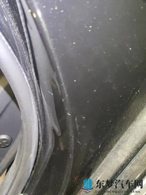 当你的车上被贴上违停通知的时候，该怎么处理？-1