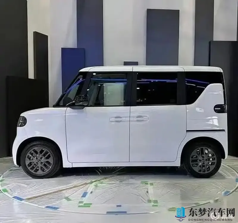 综合一区二区：汽车产业基地未来展望：新能源汽车领航新篇章-1