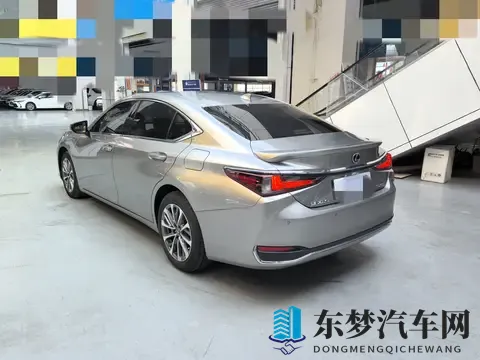 男人桶女人的软件：智能驾驶软件革新，未来出行更便捷