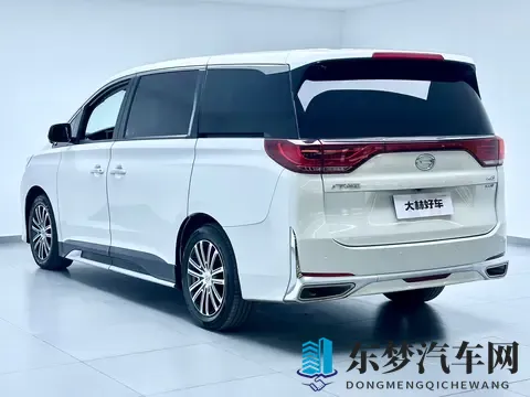 3dmax动漫美杜莎初次体会观看：3D建模初探，动漫美杜莎首次观赏体验