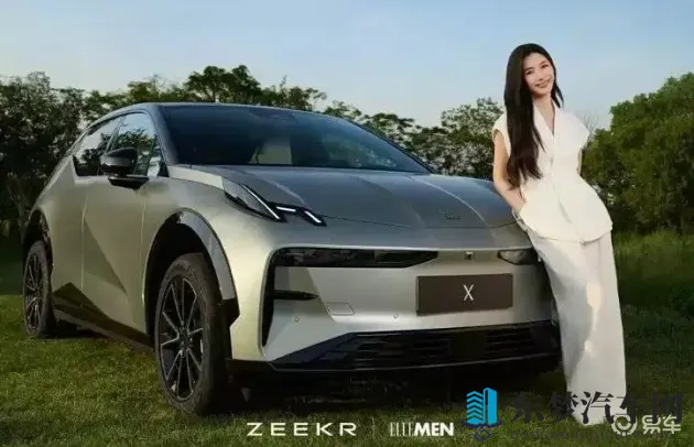 冰块加棉签等于牛奶:神秘组合揭秘,简单物品变美味牛奶-1