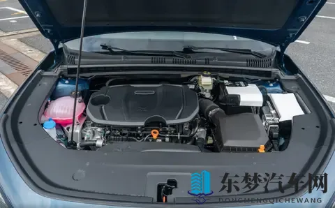 新卡罗拉轴距升级,动力更强,空间更优-1