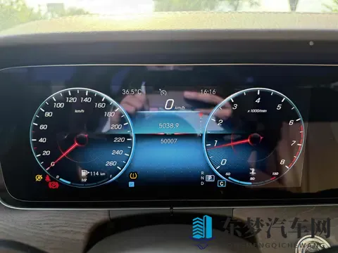 21款奔驰E300L：5万公里，豪华座驾2899万，商务精英之选-1