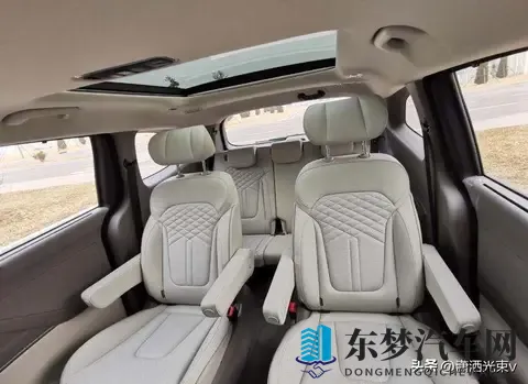 抖抈成人短视频app：短视频新潮流，汽车营销创新玩法-1