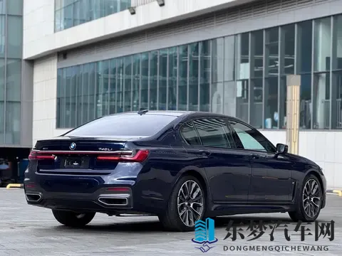 蓝色宝马740Li：2年车龄，6万公里，行政座驾569万-2