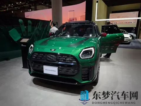 静态体验全新MINI COUNTRYMAN：更大更硬朗，更有创意的内饰-1