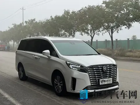 2088万拿下准新一手别克GL8，宜商宜家的陆上公务舱-3