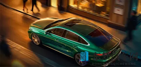 全新一代吉利帝豪开启预售 换装15T发动机 限时先享价689万起_-2