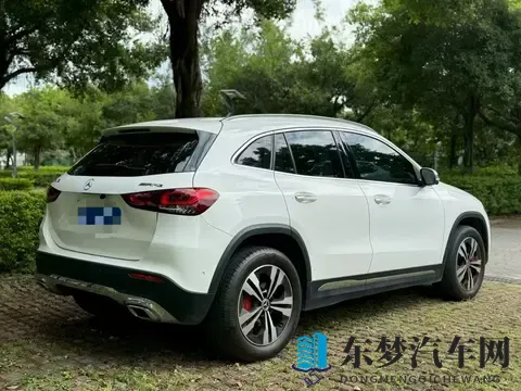 12万多拿下白色奔驰GLA，2020年上牌，圆你奔驰梦？-1