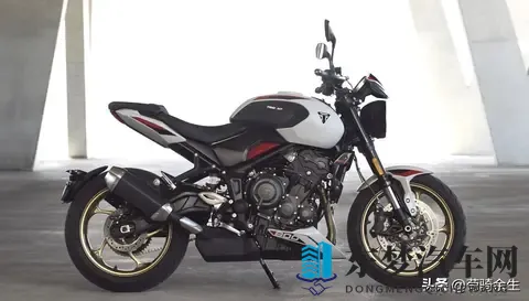 凯旋Trident 800海外首发，动力暴涨40%，复古车也能秒变性能猛兽-1