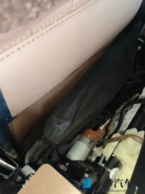 20多万拿下行政级座驾，20款奔驰E级还香吗？-2