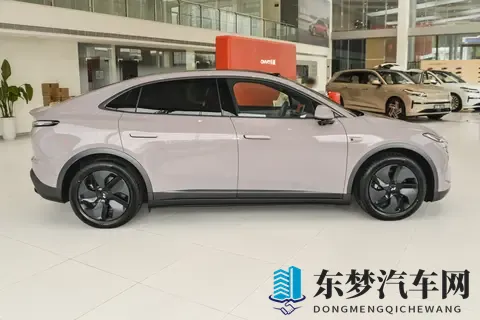 上汽智己LS9震撼上市 30万级大六座SUV迎来旗舰颠覆