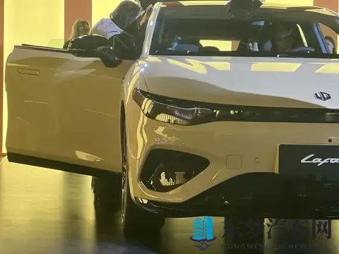 “国民法拉利”——Lafa5上市了～-2